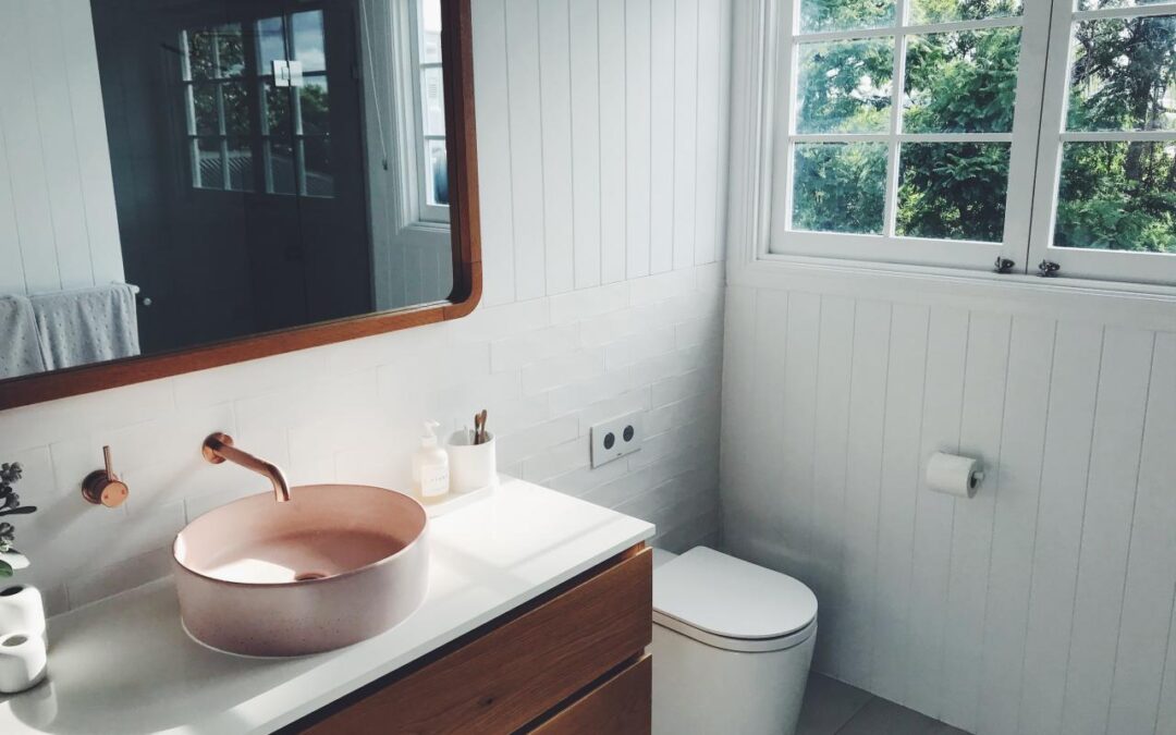 Simple Solutions To Refresh Your Guest Bathroom 