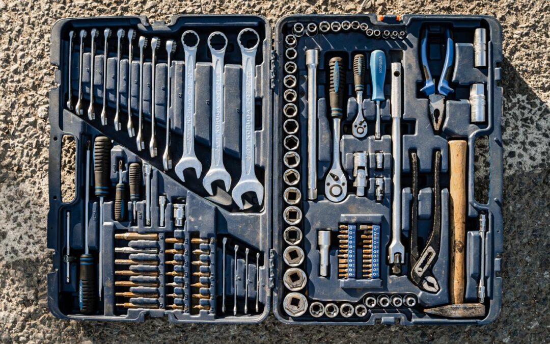 Your Basic Guide To Outdoor Tools and Maintenance 